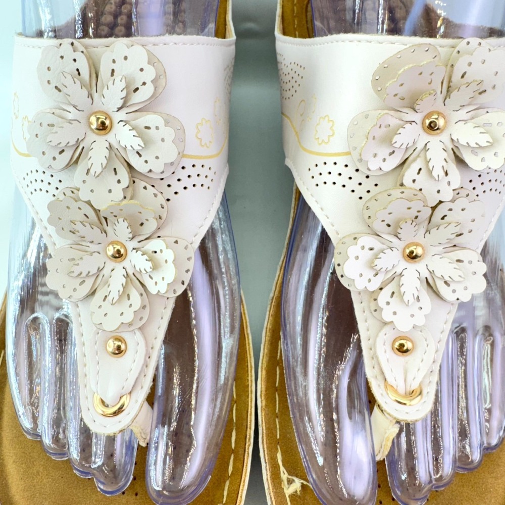 Womens White Floral Wedge Thong Sandals EU Size 38 Flower Embellishments Slip On